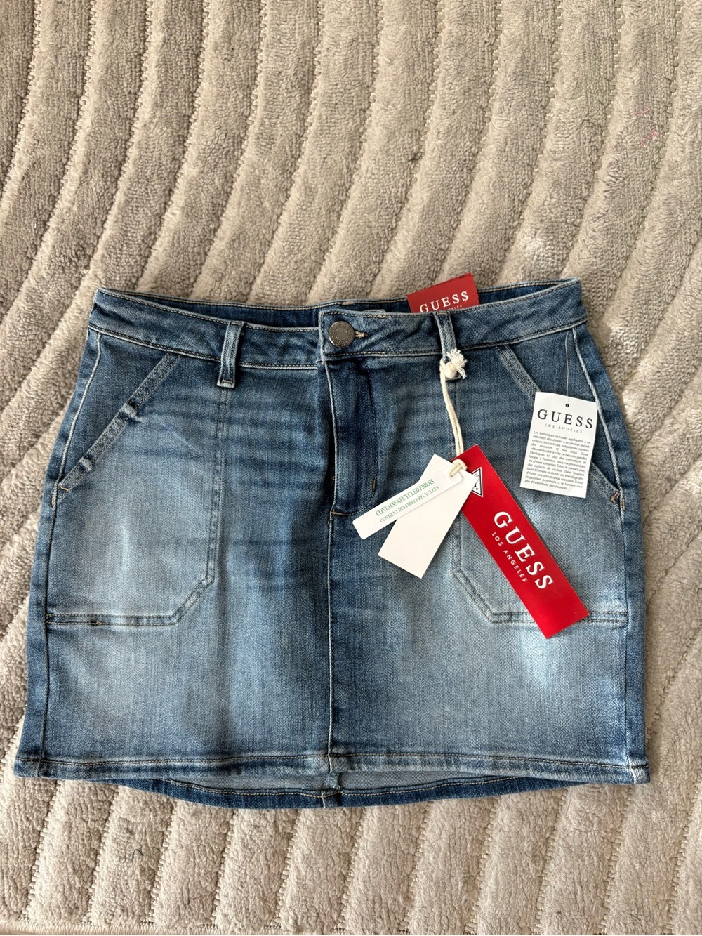 GUESS NWT Denim Mini Skirt Size 30 Y2K 2010s Medium Wash